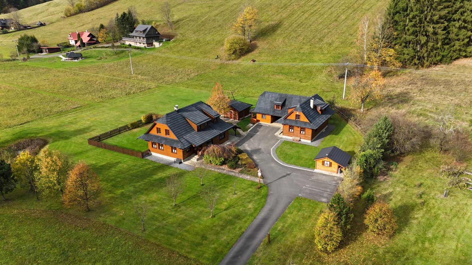 Valassky Dvur Velké Karlovice Eksteriør bilde